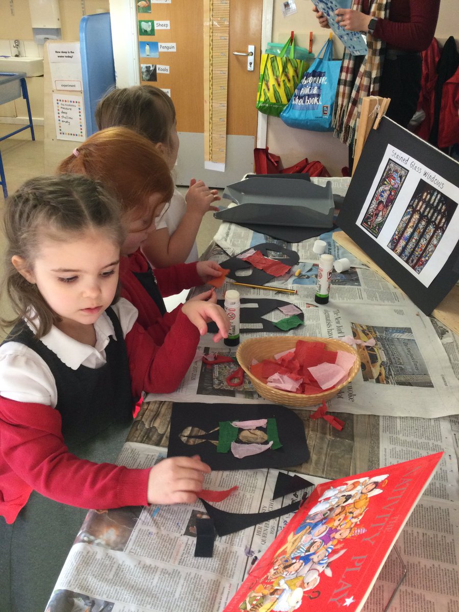 Wrenthorpe_EYFS's tweet photo. Some beautiful stained glass windows inspired by our recent learning about the Nativity story 🌟 https://t.co/mTfAPmKUwn