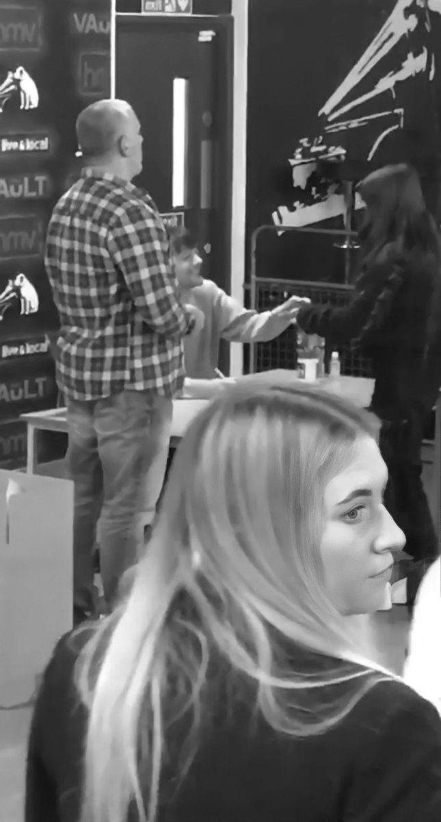 megs🦋 tweet media