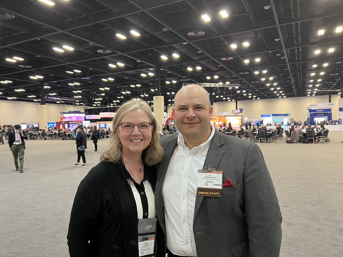 6state's tweet photo. Pushing the synergy train full throttle ahead @OncoAlert with @weoncologists #patientadvocacy at @SABCSSanAntonio #SABCS22 
Let’s get to know this gentleman more @drchrysopoulo and @drjoedusseldorp #breastcancersurgery #BreastReconstruction #DIEPflap #microsugery https://t.co/HLqHq7ZBHu