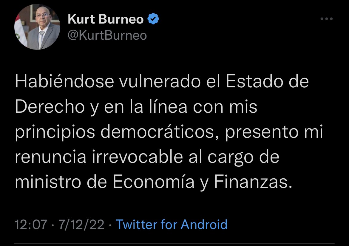 contracultural's tweet photo. Esto es un Golpe de Estado y así lo dicen sus propios ministros. Pedro Castillo está solo. Y así debería estar en su celda https://t.co/4d3qCLGlq9
