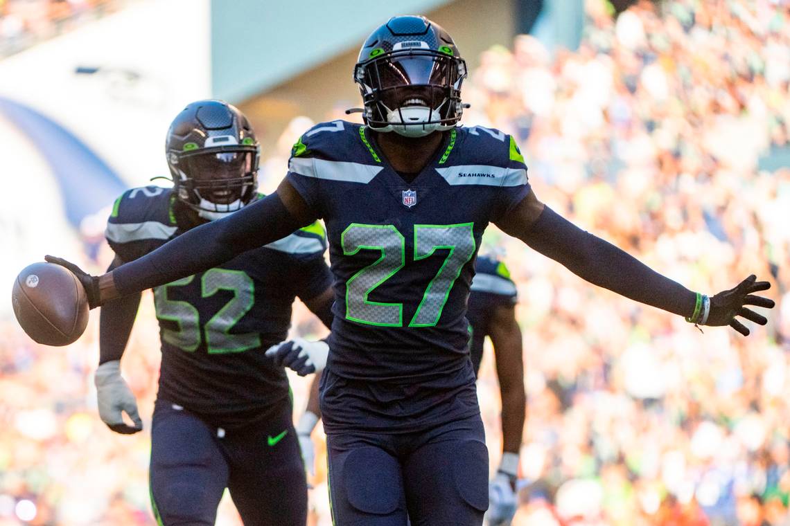NFL_DovKleiman's tweet photo. Top 3 candidates for Defensive Rookie of the Year are: 

1) #Seahawks Tariq Woolen - 6 INTs, 12 Passes Defended, 1 TFL, 1 TD.

2) #Jets Sauce Gardner - 2 INTs, 15 Passes Defended, 3 TFLs

3) #Lions Aidan Hutchinson, 6 Sacks, 2 INTs. 4 TFLs

Anyone else that should be considered? https://t.co/dR1wwDtzlp