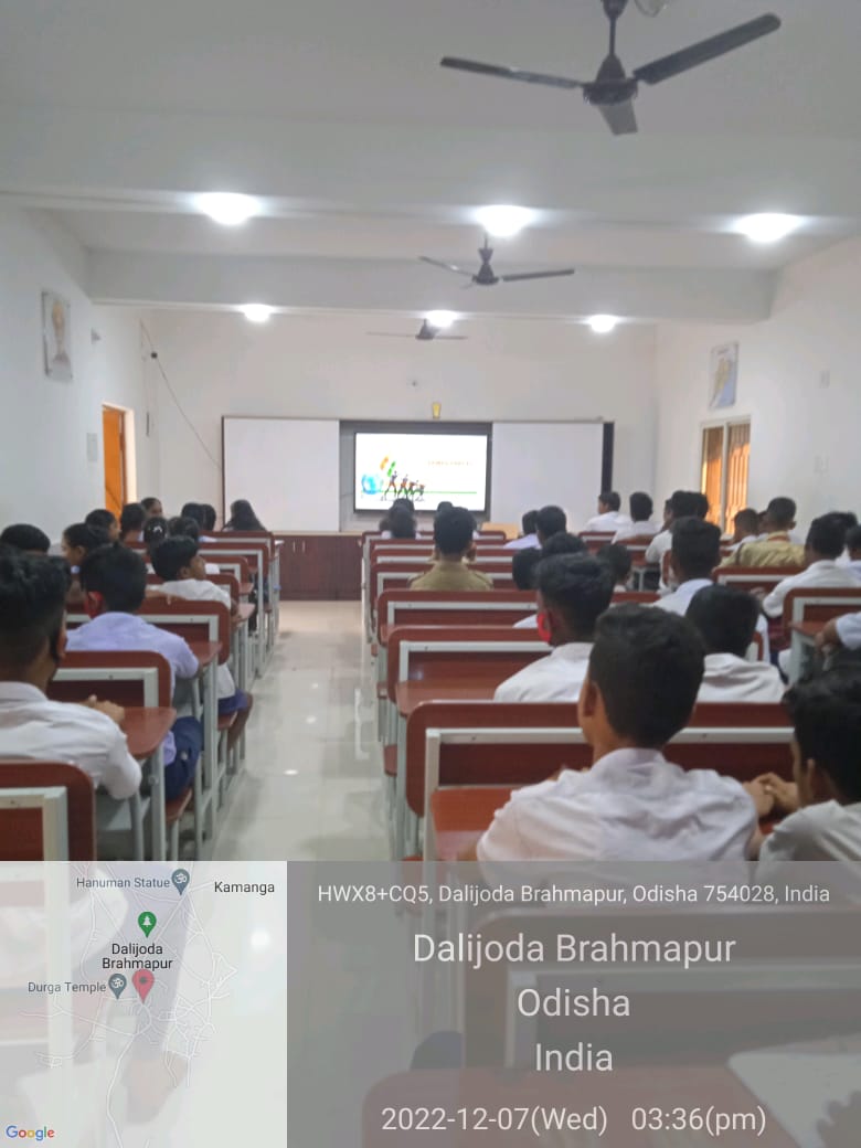 OneODArtyBtyNCC's tweet photo. Cadets of KC Nodal Vidyapitha, Dalijoda under #1ODArtyBtyNCC #NCCCuttackGroup observed #ArmedForcesFlagDay. Event was chaired by Headmaster. Speakers highlighted to honor the #Martyrs and #MenInUniform at our borders to safeguard the country.@utkalpride @kalinga_sagar @HQ_DG_NCC https://t.co/qfTTNr5CRz