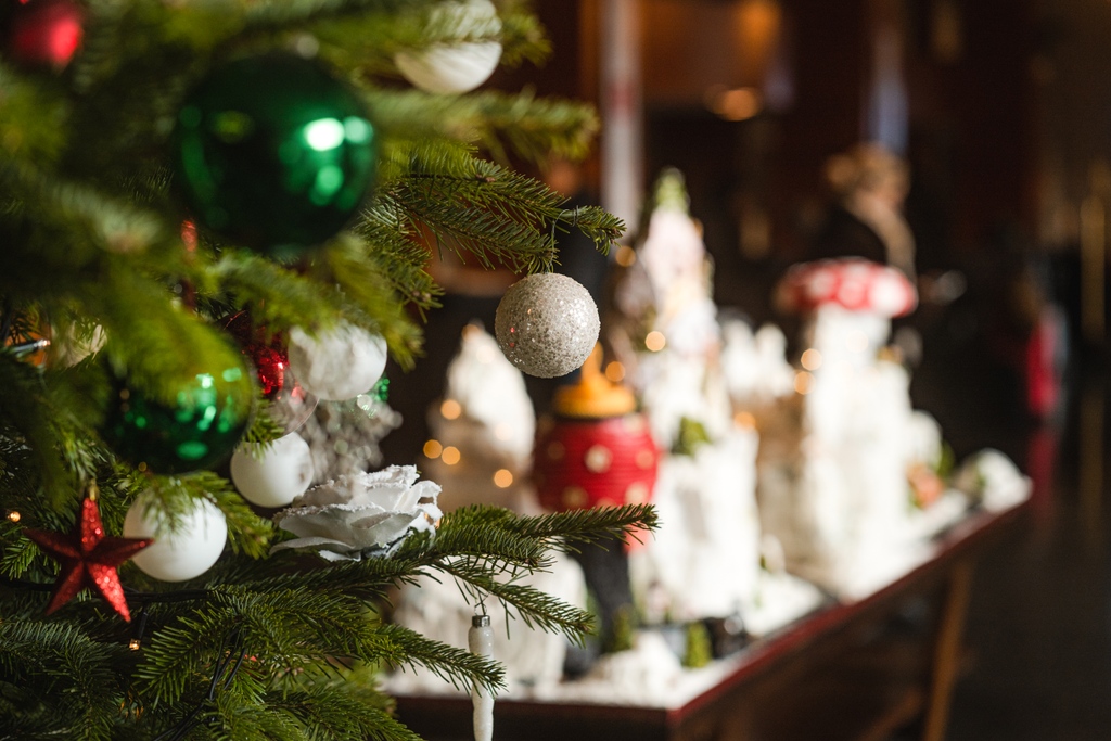 Christmas has come at the Royal Garden Hotel ❄️🎄