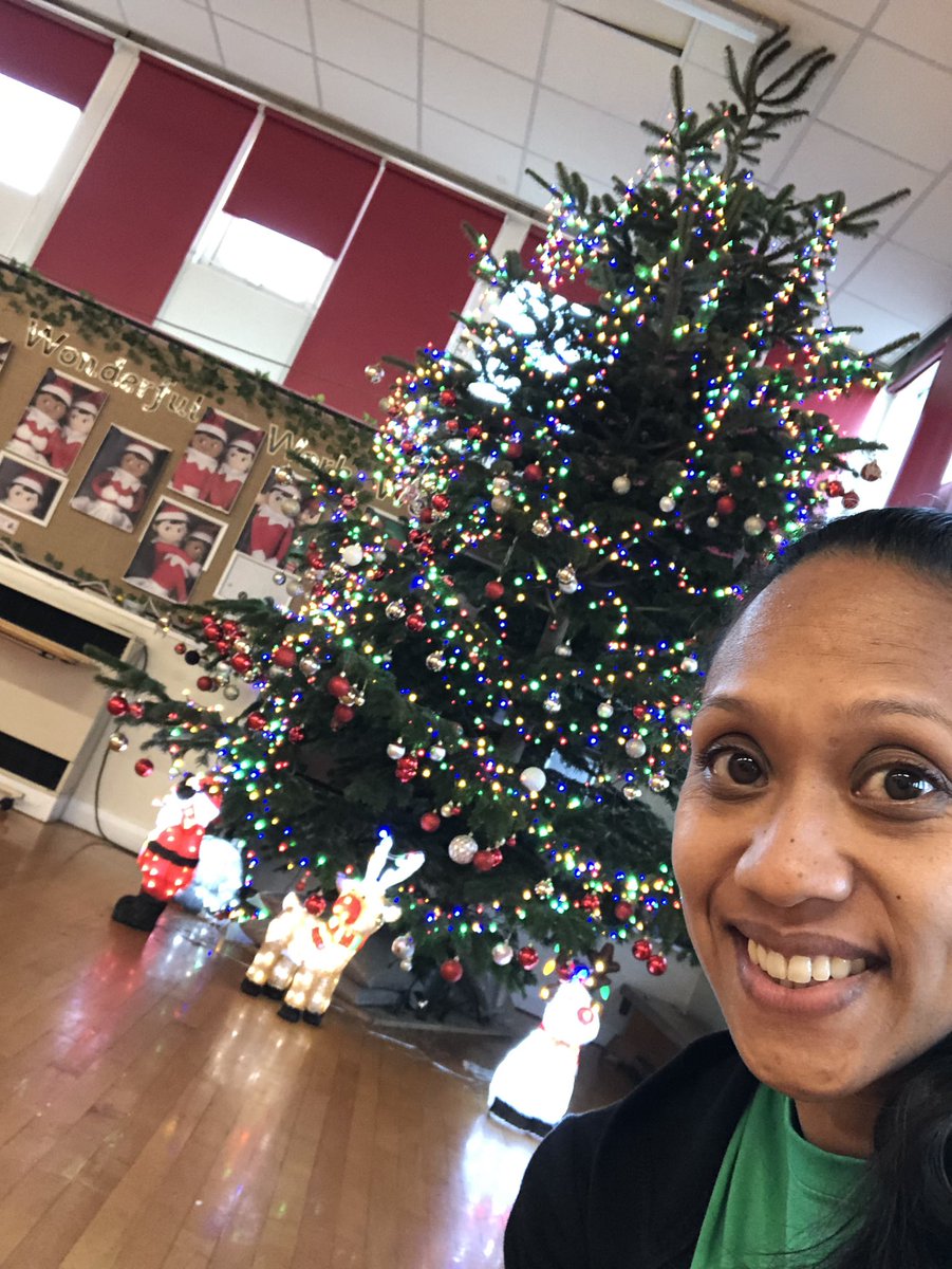 Then finished the day with the Y1s from <a href="/PennymanPrimary/">Pennyman Primary</a> with this lovely, huge Christmas tree as my backdrop. Some elves were hanging about too. Behind my head. In the blind chords. As they do. #dycp #artscouncil #everywordhasmovement