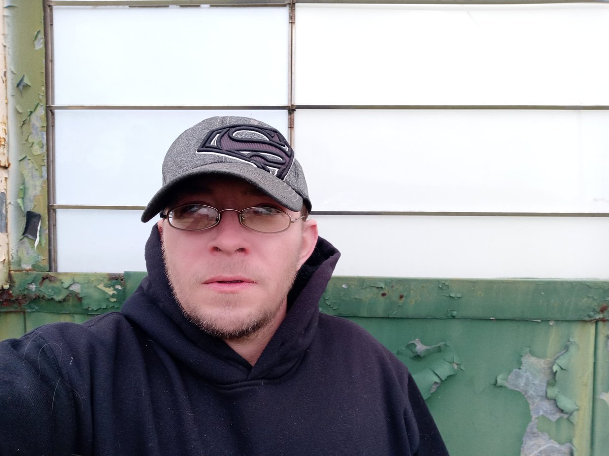 Daddygvillevlog's tweet photo. While In Ohio Went &amp; Took Some More Pictures &amp; Videos Of The Ole Melody Drive-in, Video Coming Really Soon, It Was Part Of Another Video I Was In The Process Of Making, But Making It A Stand Alone Video. #ohio #old #driveinmovie #theaters https://t.co/OWpy98WRnX