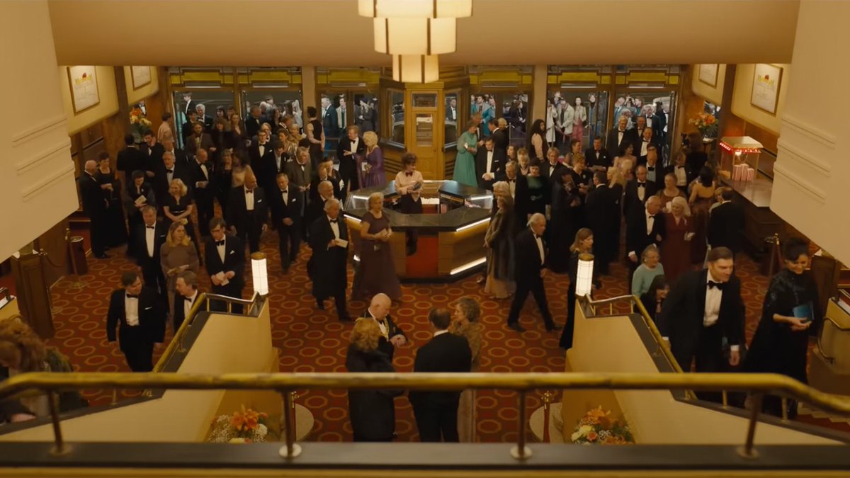 SearchlightUK's tweet photo. The cinema is home to us.

Empire of Light, in cinemas 9 January. https://t.co/842OccHwRu