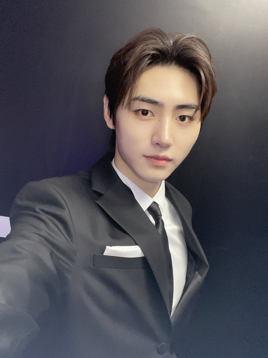 루~StrawberryLu.VERA A BTS♡ tweet media