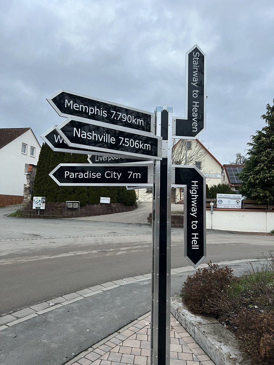 Da war ich doch mal kurzerhand in #paradisecity ;) ich liebe <a href="/thomann/">huber thomann</a> einfach 😍