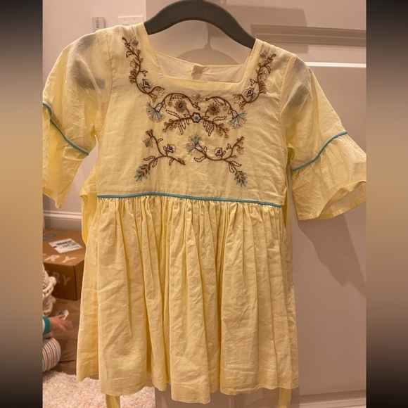 harmonysnotes's tweet image. So good I had to share! Check out all the items I'm loving on @Poshmarkapp from @krystal_connell #poshmark #fashion #style #shopmycloset #welldressedwolf: posh.mk/Vw8g9Kjpzvb