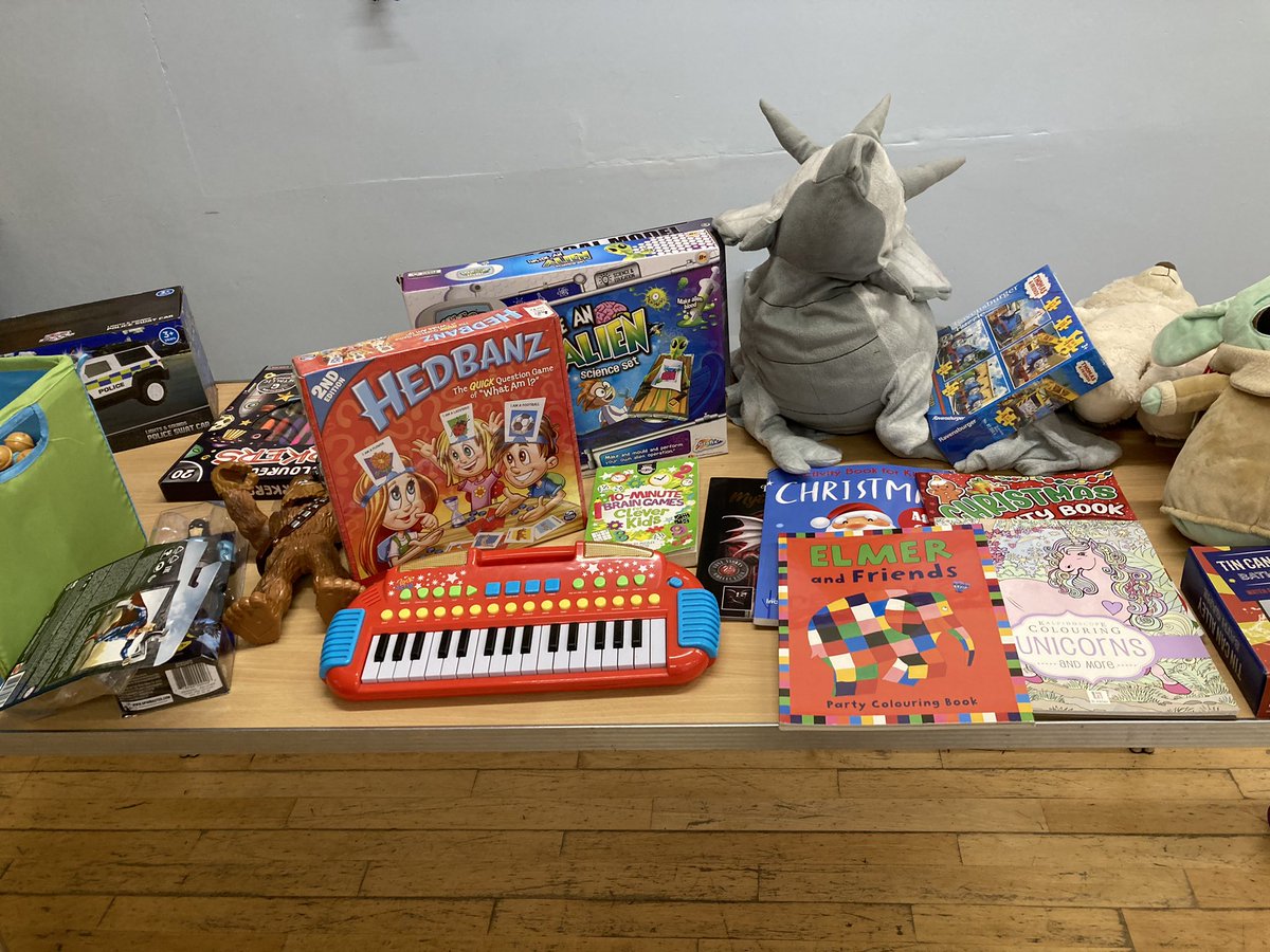 #CostOfLivingCrisis Our local community sharing gifts for children #SalvationArmy #Christmas #Partnership All for the children of Mundella School. Thank you 🙏🏼