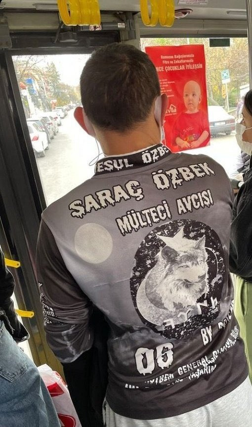 egeoz316's tweet photo. @Darkwebhaber Mülteci avcısı işini iyi yapıyor demekki https://t.co/kY96EHNDsM
