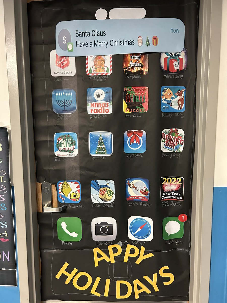 We received a text message!! 🎅🏼🎁❄️🎄🕎 @PS66JKO @D27NYC #doordecorating #Christmas #holidays #Hanukkah #kwanzaa #northpole #yulelog #apps #apple @Apple @AppleEDU #iphone