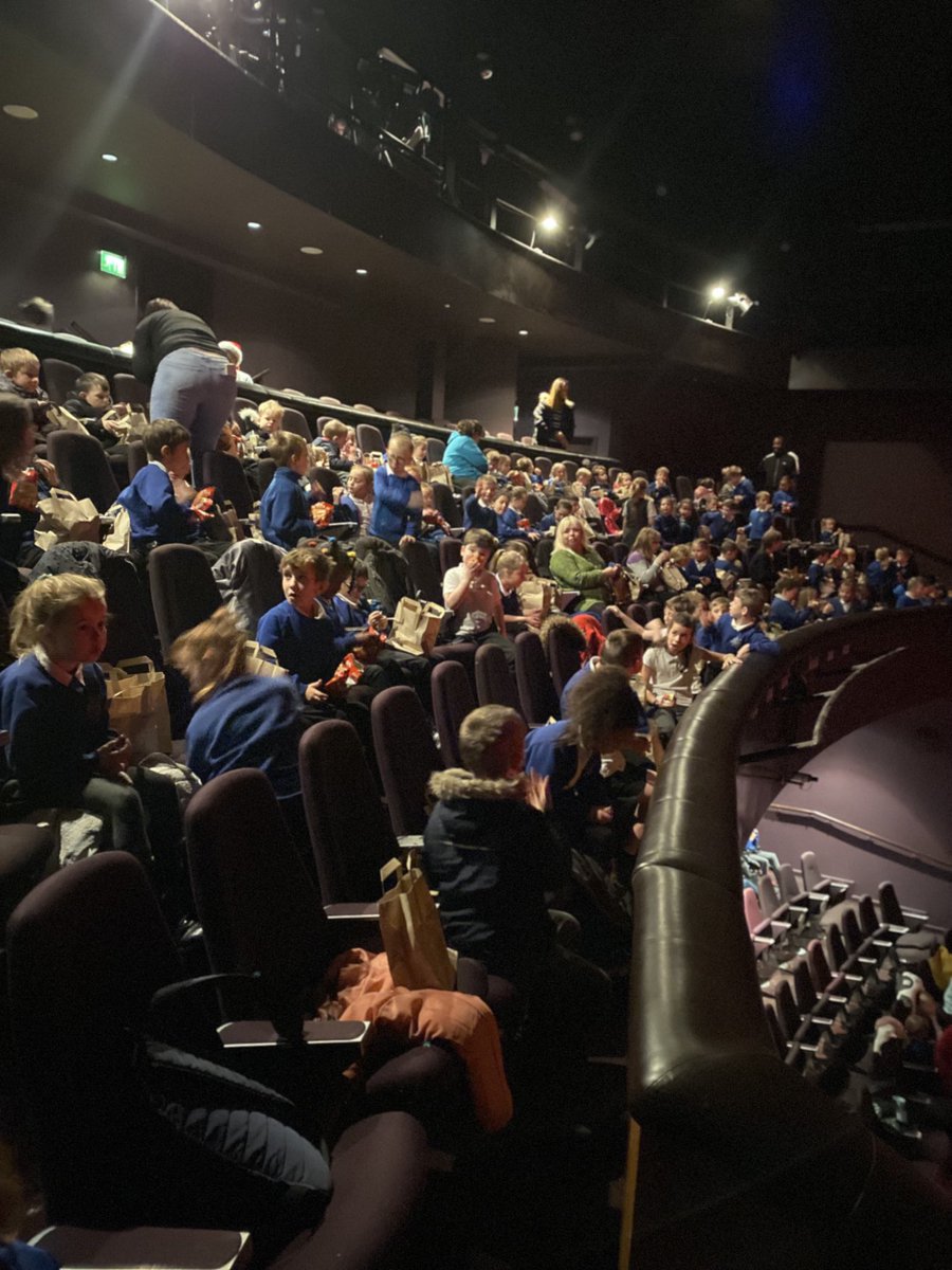 SB_Primary's tweet photo. We had a ‘fab-u-lous’ time watching the pantomime Robin Hood today. Amazing performances, great audience, superb singing, helpful theatre staff. Our children loved it. ♥️👏Thank you ⁦@RiverfrontArts⁩ https://t.co/xAwQ9JAj1q