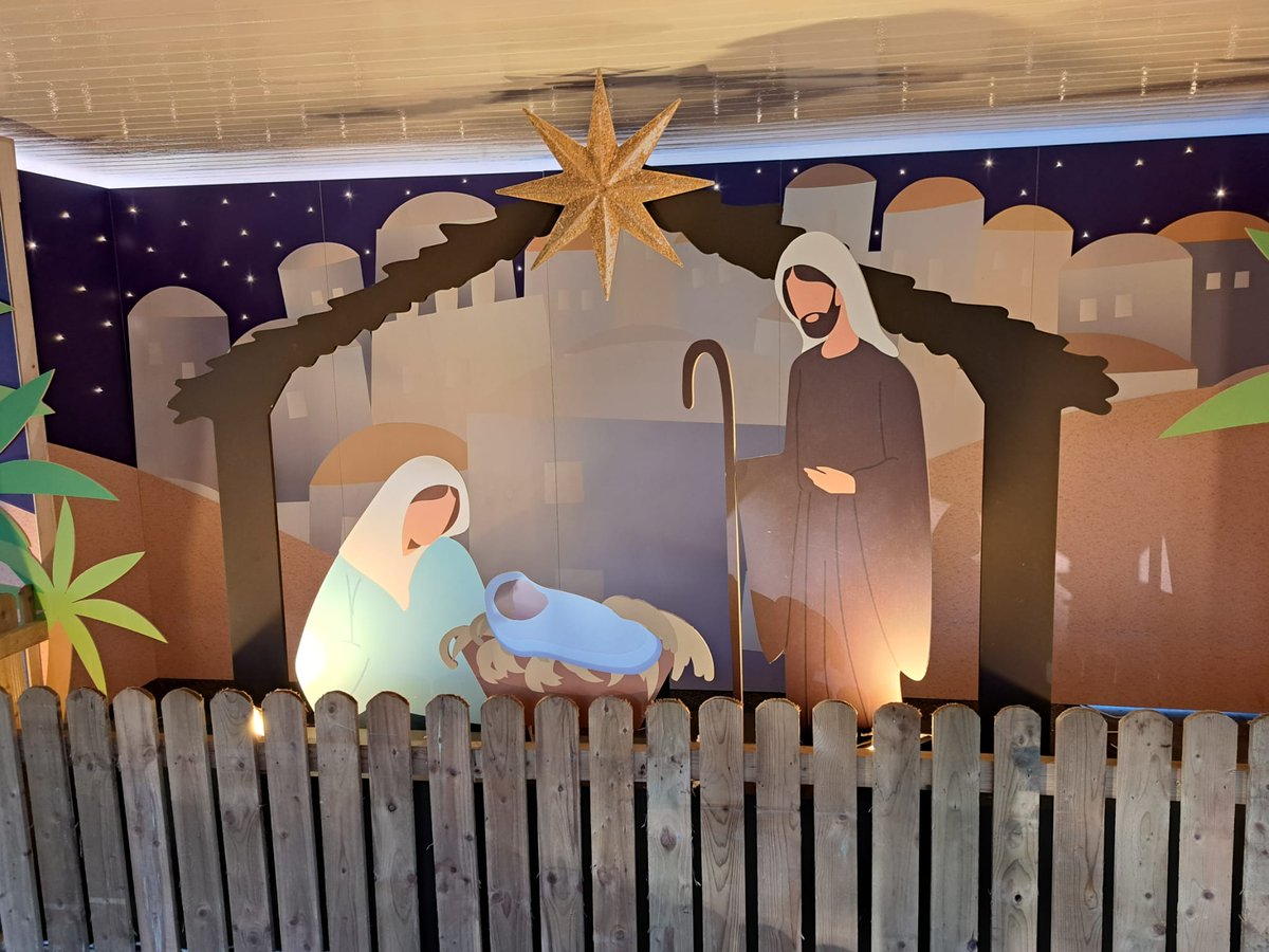 IFAmedia's tweet photo. One more sleep.  🎅🎅Looking forward to the official opening of the #LiveCrib in St Stephen's Green tomorrow. Thanks to Minister @pod and his officials @opwireland for providing The Summer House for this wonderful Christmas tradition. 👼👼 https://t.co/XoL2GMnDJZ