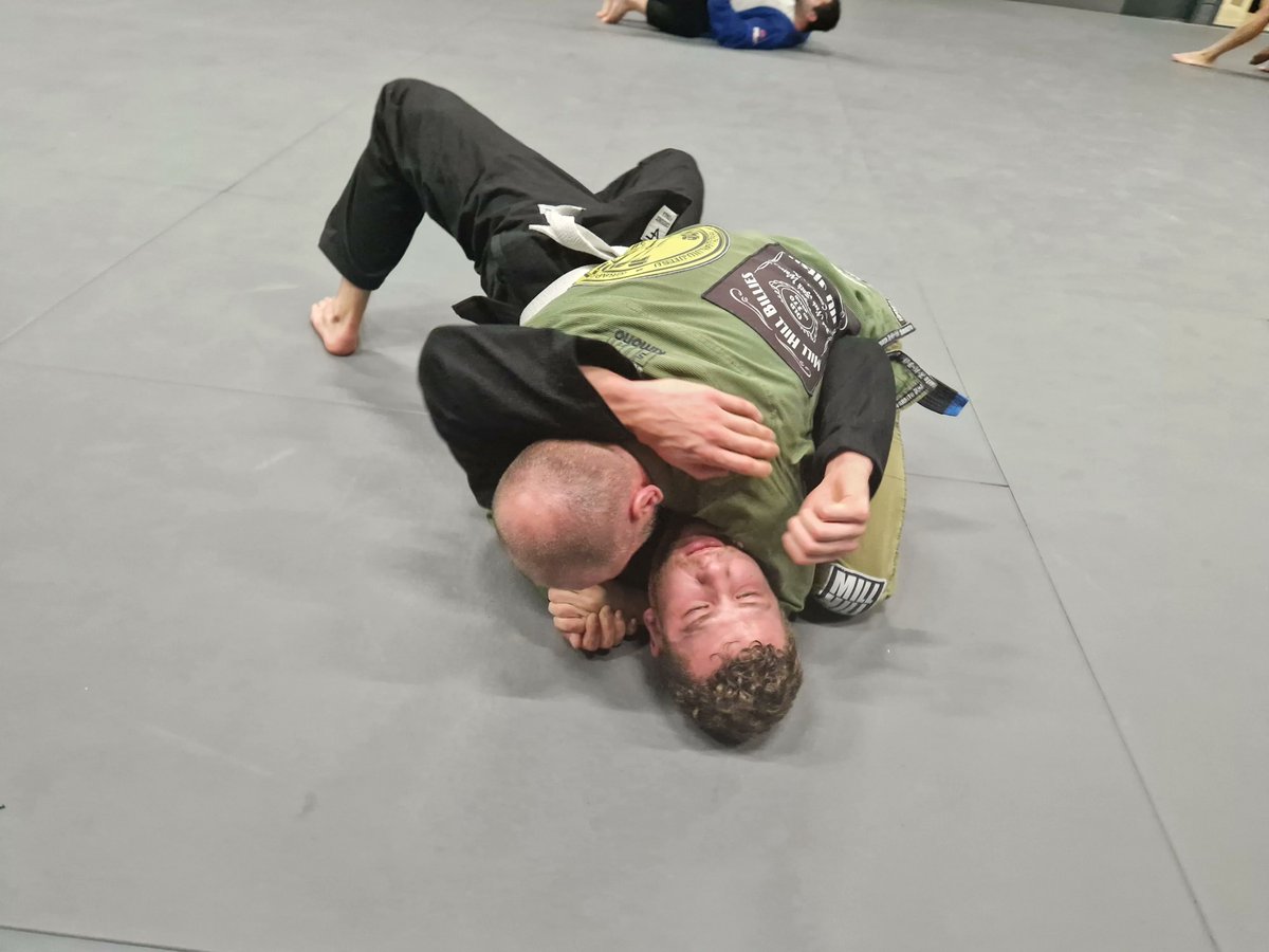 apex_jiu_jitsu's tweet image. Pressure makes diamonds!

#apexjiujitsu #bjj #enschede #enschedesport #enschedezuid #saxionenschede #utwente