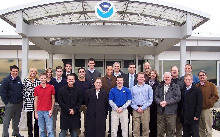WeatherAubs's tweet photo. Oh my gosh, this was my first NWS Workshop at @NWS_BaltWash 
There're @Brian7NewsDC @TenaciousTopper @CStiverWFMZ @dougkammerer @DrewTumaABC7 @TimPandajisKHOU @ForSchoor @WeatherGalCass 
December 2010 https://t.co/xSiHikC9Gc