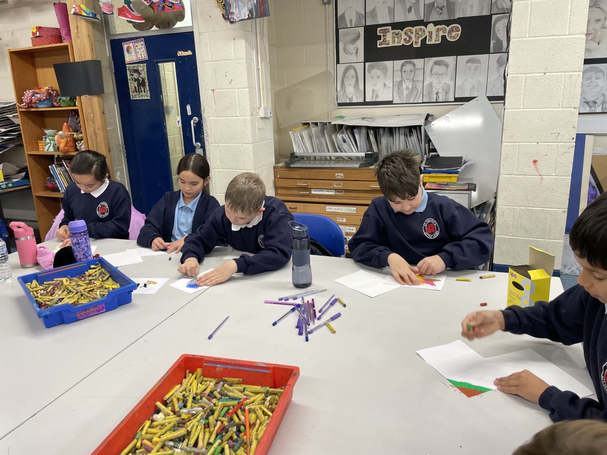 Year Five experienced a high school Art lesson at <a href="/MSJBolton/">Mount St Joseph</a> this morning!  Huge thanks for making us feel so welcome.