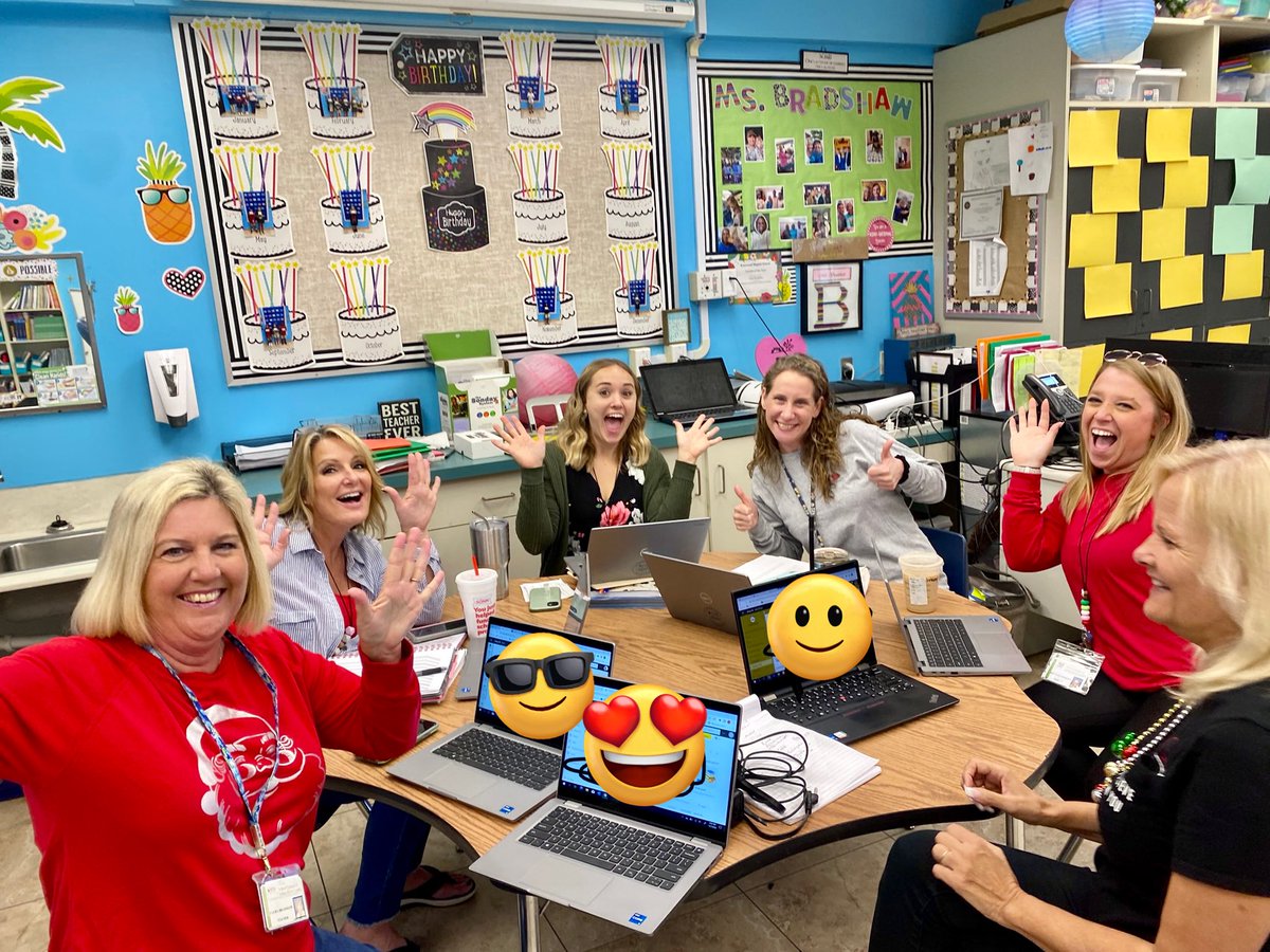 Our terrific 3rd grade team <a href="/RosewoodMagnet/">Rosewood Magnet</a> celebrates student success at collaborative planning!🐾🎉