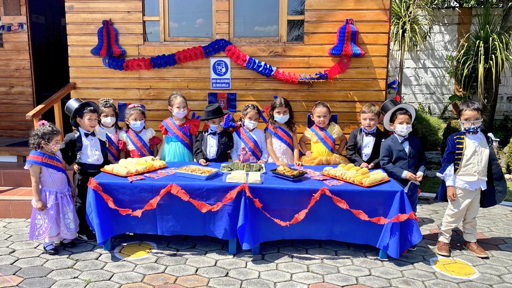 GutenbergKinder's tweet photo. FUNDACIÓN DE QUITO|La celebración por los 488 años de la fundación de #SanFranciscoDeQuito, fue un acontecimiento para nuestros peques, porque, mediante una obra de teatro y varios juegos, enseñamos las tradiciones y costumbres que nos identifican como quiteños.#SembramosElFuturo https://t.co/YpKuPpKlG3
