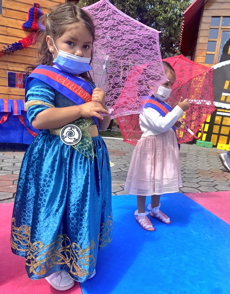GutenbergKinder's tweet photo. FUNDACIÓN DE QUITO|La celebración por los 488 años de la fundación de #SanFranciscoDeQuito, fue un acontecimiento para nuestros peques, porque, mediante una obra de teatro y varios juegos, enseñamos las tradiciones y costumbres que nos identifican como quiteños.#SembramosElFuturo https://t.co/YpKuPpKlG3