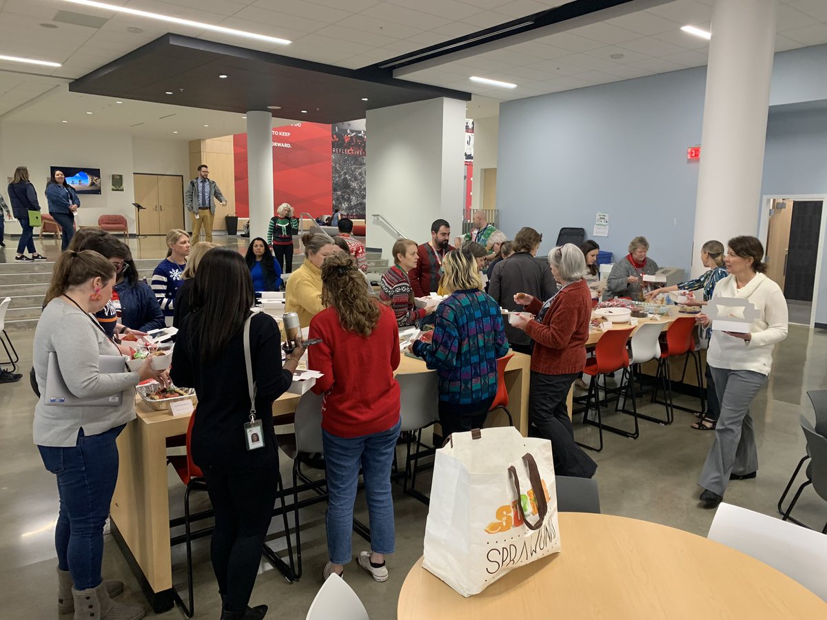 MrsCarpel's tweet photo. 1st annual cookie exchange ✅ #proofofjoy @MeridianMstangs @mehms https://t.co/Z9o71B9c7O