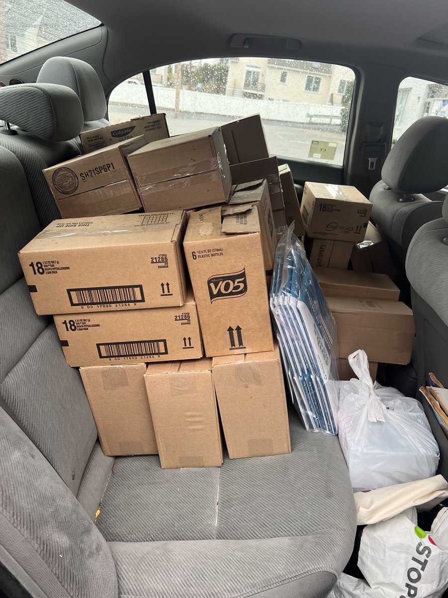 BMC_IRHC's tweet photo. We ❤️ to see it: a car full of items for our patients! Thanks to @HopeandComfort1, IRHC is able to provide daily-use items such as shampoo, soap, pads, toothpaste, and other products to our patients. We're so grateful for this partnership! #HygieneInsecurity #HygieneIsEssential https://t.co/7zrmxbeu9I