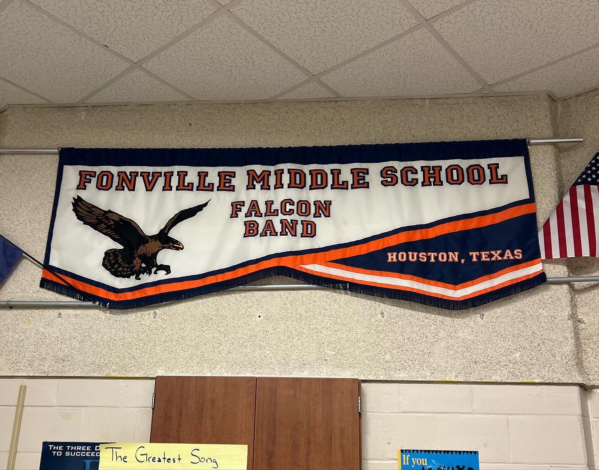 RevMusicProject's tweet image. Thank you Mr. Diggs for the invitation to serve your Fonville MS intermediate band in preparation for your holiday concert!

@RevMusicProject 🎶 🔨 

#clinician #consultant #musiced #musiceducation