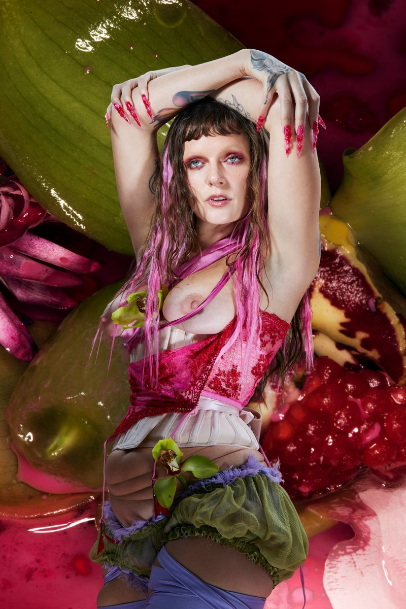 papermagazine tweet picture