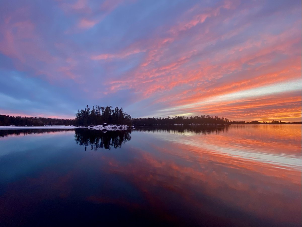 sunrises are the best #northernOntario #QueticoPark #Atikokan #NymLake #latefall