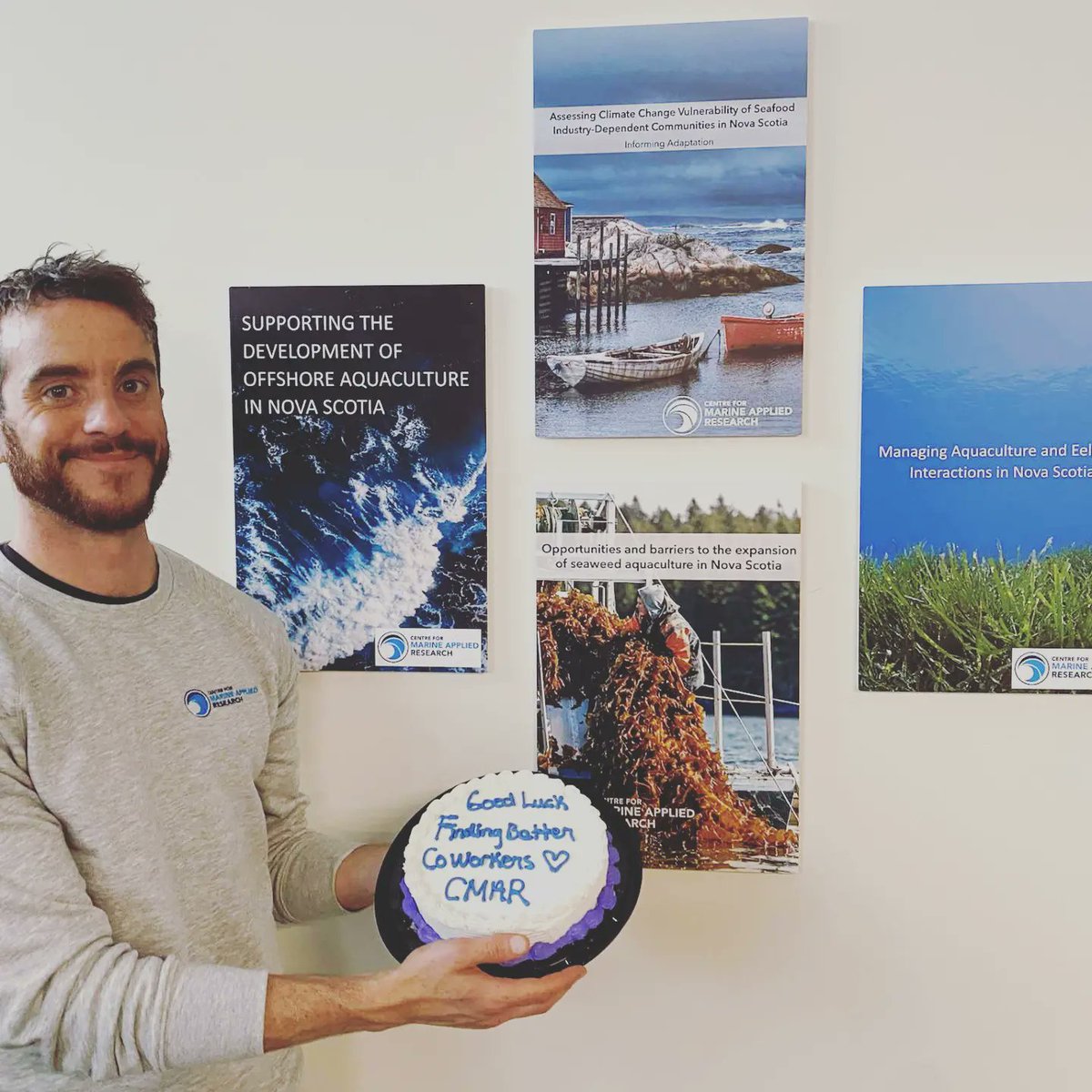 leighMhowarth's tweet photo. "Goodluck finding better colleagues" cake 😛🤣
Time to get ready for my move to @Cawthron_NZ https://t.co/xBvFC6XIKq