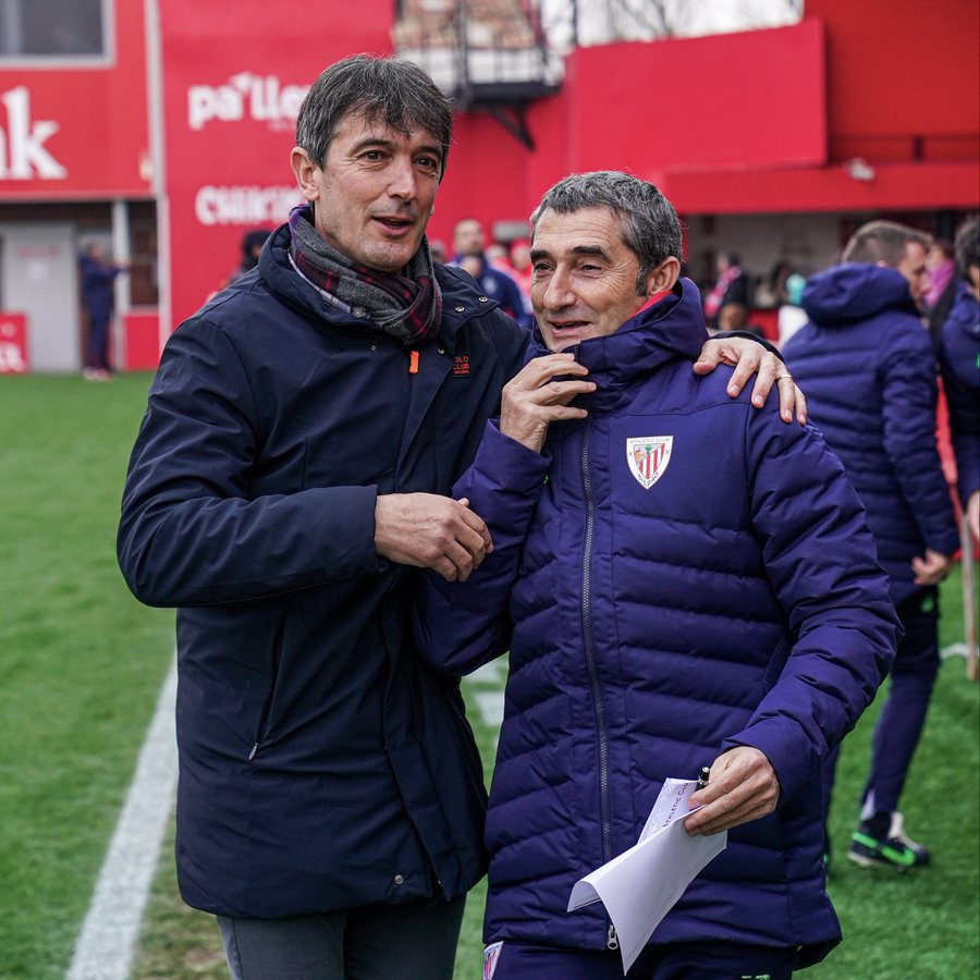Juan Carlos Cubeiro (@juancarcubeiro) on Twitter photo Me encanta esta foto de dos entrenadores a los que admiro especialmente. <a href="/pacheta_oficial/">José Rojo Pacheta</a> <a href="/realvalladolid/">Real Valladolid C.F.</a> #UnEquipoHonesto <a href="/ErnestoValverde/">panagiotis ninos</a> <a href="/AthleticClub/">Athletic Club</a>
<a href="/APDasociacion/">APD</a> <a href="/mikelonmadari/">mikel madariaga</a> <a href="/GaizkaAzcuenaga/">Gaizka Azcuenaga</a> Me encanta esta foto de dos entrenadores a los que admiro especialmente. <a href="/pacheta_oficial/">José Rojo Pacheta</a> <a href="/realvalladolid/">Real Valladolid C.F.</a> #UnEquipoHonesto <a href="/ErnestoValverde/">panagiotis ninos</a> <a href="/AthleticClub/">Athletic Club</a>
<a href="/APDasociacion/">APD</a> <a href="/mikelonmadari/">mikel madariaga</a> <a href="/GaizkaAzcuenaga/">Gaizka Azcuenaga</a>