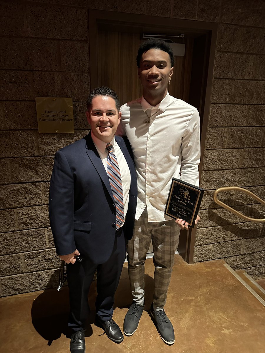 JavanceJohnson's tweet photo. couldn’t have asked to be led by a better leader my senior year. Thank you to @NadeFootball @coachchucs and the rest of the coaching staff! 🧡💙🦅 https://t.co/p3KYWZlvgv