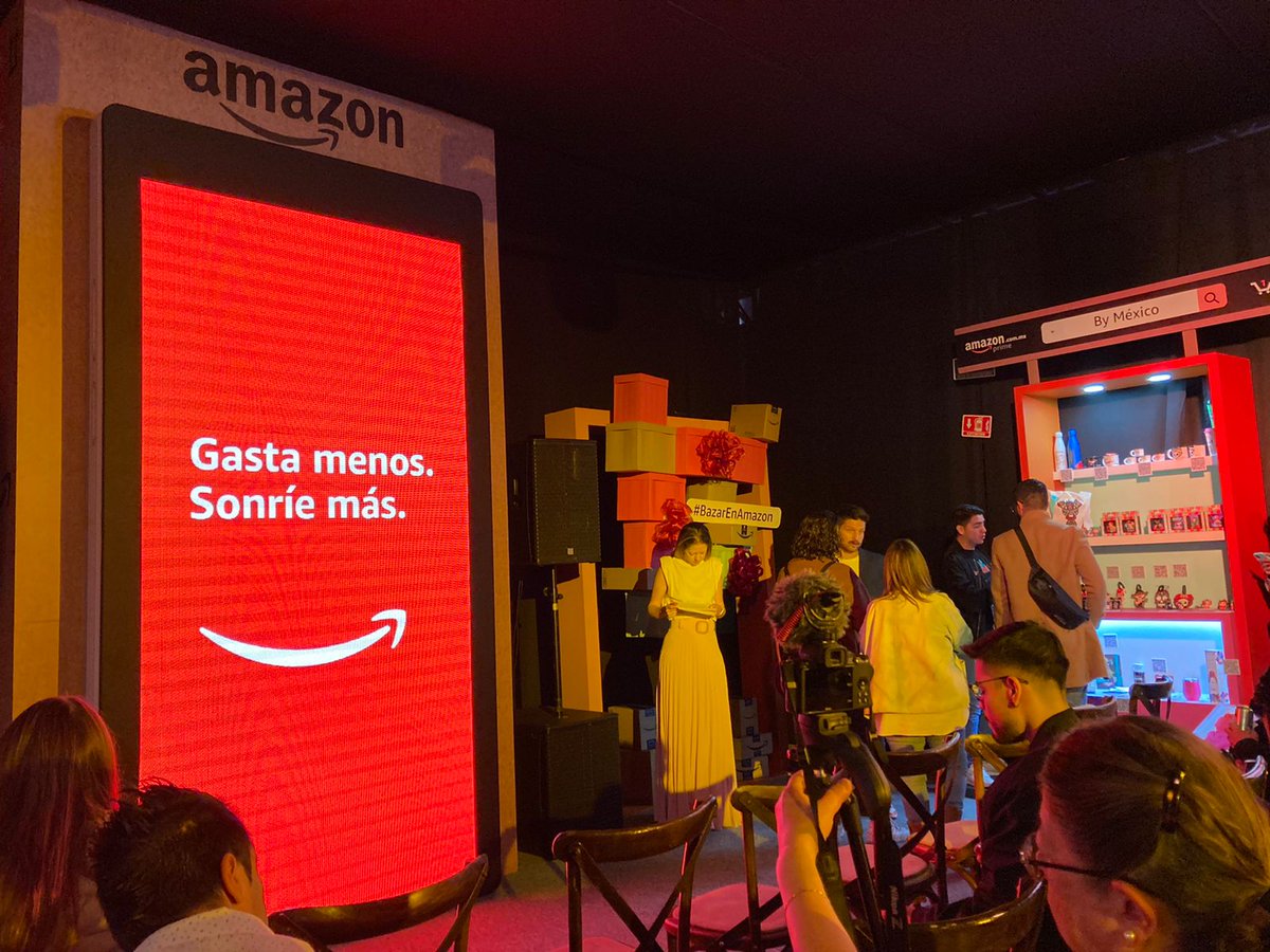 IdeasNegociosTV's tweet photo. 🎁Hoy en @IdeasNegociosTV estamos en el Bazar en #Amazon 2022 (@amazonmex) en el Parque Hundido de la CDMX
🎄
Se hará un anuncio en beneficio de las PyMES del país.   
📰🙌
Más información en https://t.co/gGklZ9louM https://t.co/6YY6MirOV4