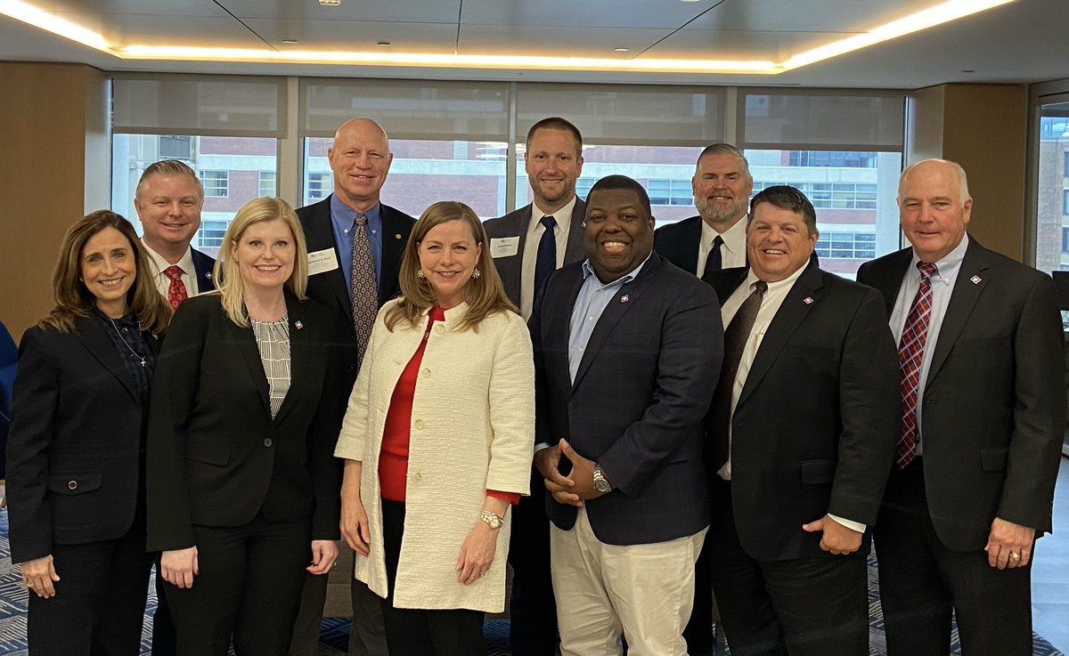 texasbankers's tweet photo. Texas bankers wrapped up two productive days in Washington, D.C., meeting with Gov. Michelle Bowman, member of Board of Governors of the @federalreserve, and Michael Hsu, Acting Comptroller of @USOCC. https://t.co/hPWp5LUto6