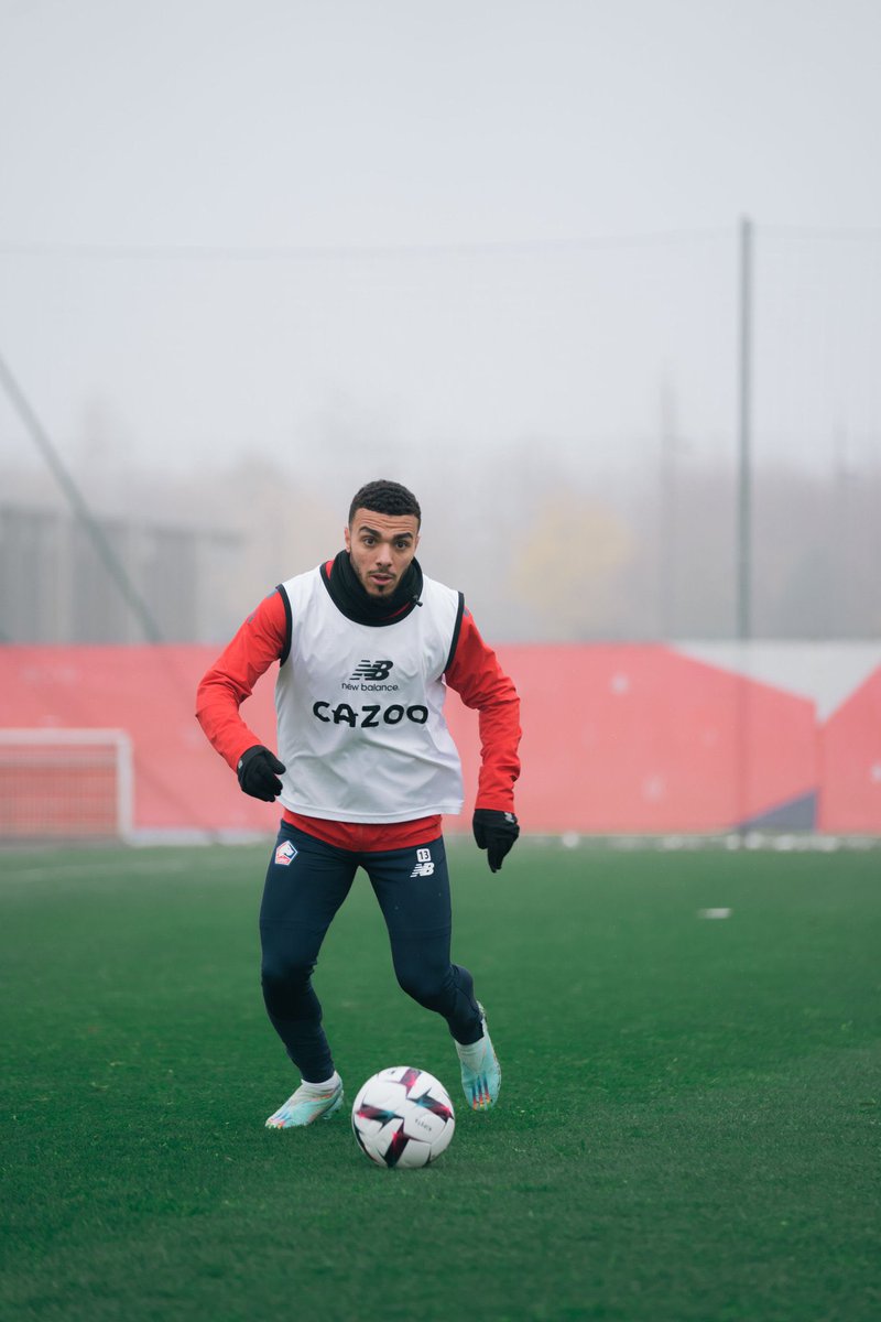 LePetitLillois's tweet photo. 🏥 Pour information, Akim Zedakda et Edon Zhegrova n’étaient pas de la partie lors de #KVOLOSC pour des raisons de santé. https://t.co/IpcSlxB5XI