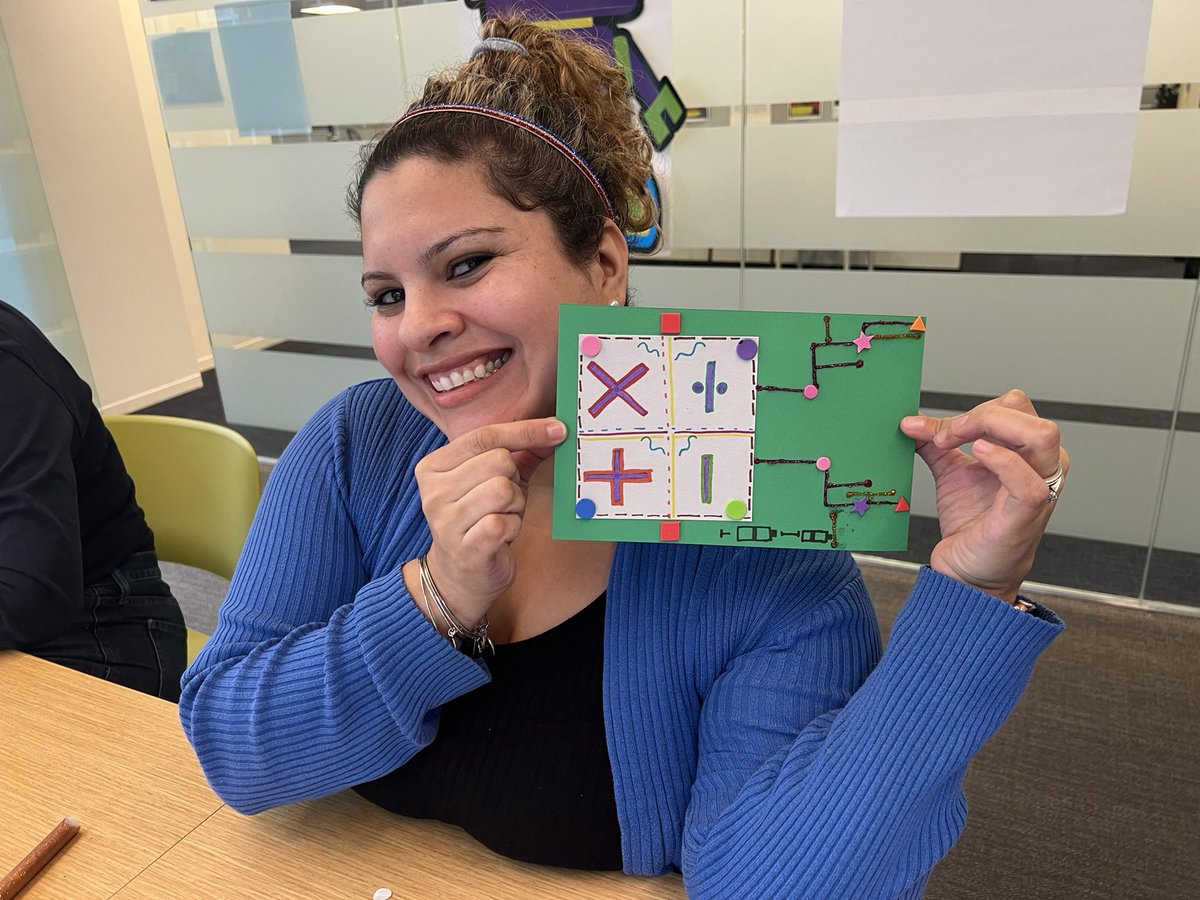 learningdrive's tweet image. #CSEdWeek2022 #CraftComputing in action! @courtney_ryanne @Nadia916 @techstrodinaire and Melissa P. @SunsetSparkNYC @CSforAllNYC @csteachersorg @csta_nyc bit.ly/CraftComputing…