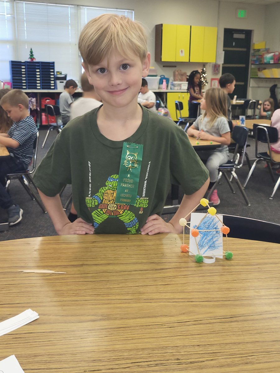 kjoy1542's tweet photo. Stem project building a house for a gingerbread man.   #celebratelps @CitrusSchools https://t.co/DcwQtawfeG