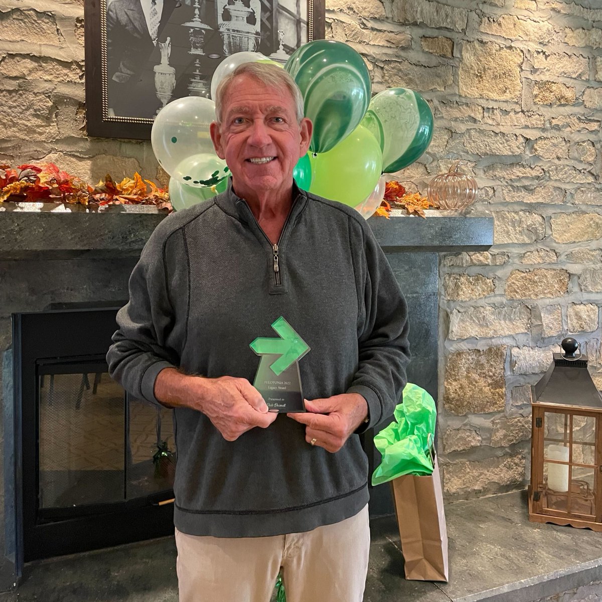 Pelotonia's tweet photo. Congratulations to our Pelotonia Legacy Award winner, Dale Darnell! 🎉 

Dale joined the Pelotonia community 13 years ago and has raised more than $120,000 for cancer research. Dale serves as the leader for the 4 THE Cure Peloton and his efforts have made a tremendous impact! https://t.co/HY5ggvDuuP