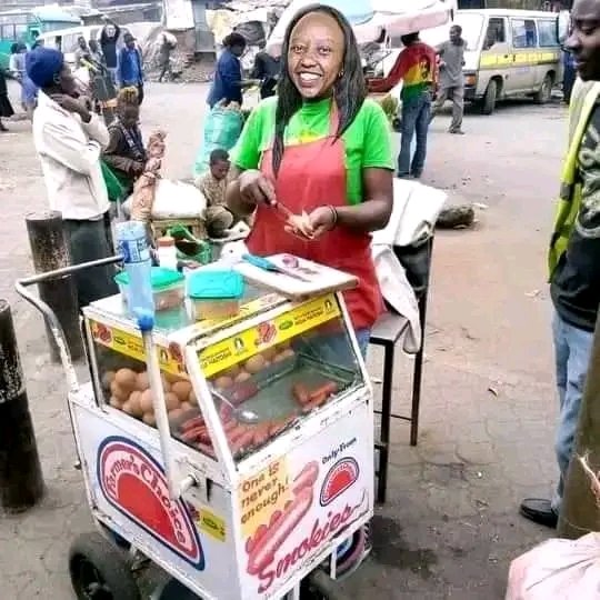 holymapepe's tweet photo. Charlene Ruto selling smokies in Daystar University
#bottomupapproach https://t.co/6LRSQlndJ5
