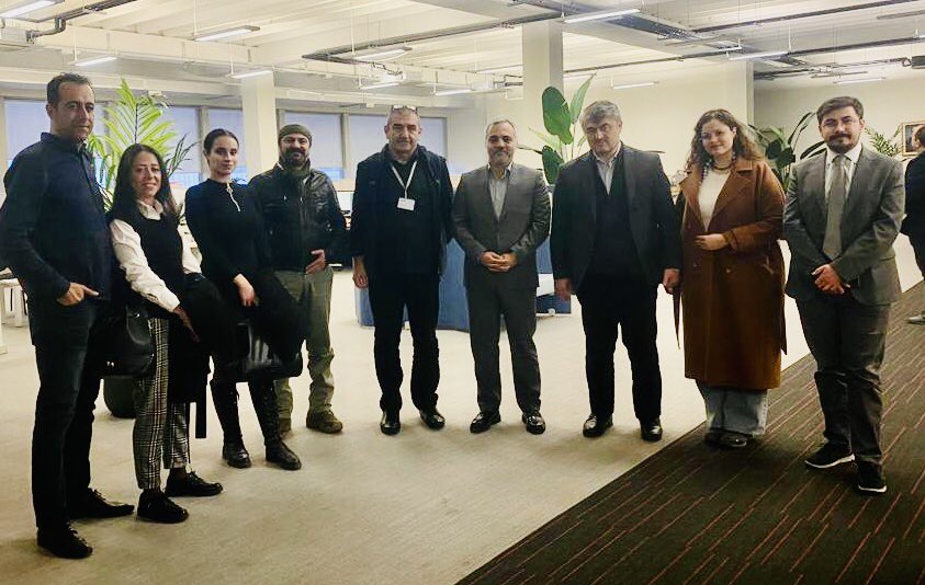 bgokhantopal's tweet photo. OSTİMTech TTO olarak teknik destek verdiğimiz Ar-Ge çalışması kapsamında, ülkemizin önemli sanayi kuruluşlarından NURUS’u ziyaret ettik. YK Üyesi ve Baş Tasarımcı Renan Gökyay ile keyifli ve verimli bir sohbet gerçekleştirdik.
#nurus #nurusmobilya #ostimtechtto #ostim @myulek https://t.co/ZYboUQETK4