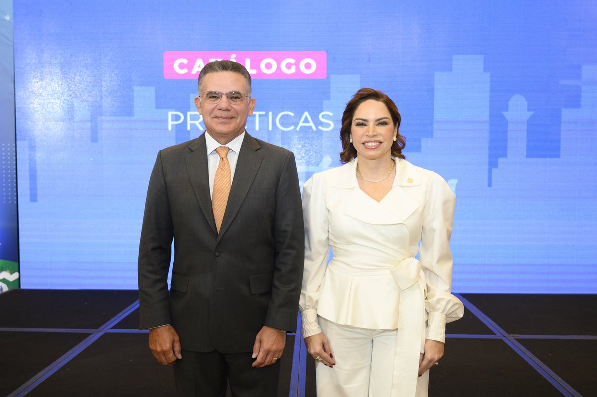 BanreservasRD's tweet photo. Este año, el Proyecto Bancarizar es Patria ha sido seleccionado por sus aportes a los Objetivos de Desarrollo Sostenible y por la contribución a la educación financiera de los dominicanos. #ElBancodeTODOSlosDominicanos #ODS8BR #ODS10BR #Bancarizarespatria #ProgramaPreserva https://t.co/I2NeyCL0gi