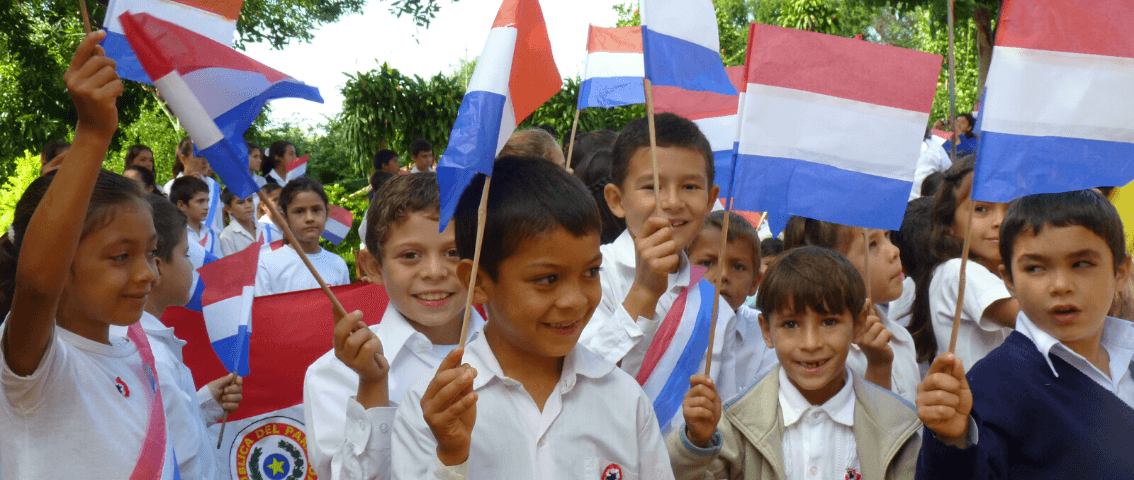 #OportunidadLaboral 
Súmate a este equipo dinámico y comprometido en mejorar vidas a través del trabajo de la División de Educación <a href="/el_BID/">Banco Interamericano de Desarrollo</a>. Postula a la consultoría de apoyo técnico y operativo de implementación de la Jornada Extendida en #Paraguay🇵🇾aquí➡️iadbcareers.taleo.net/careersection/…