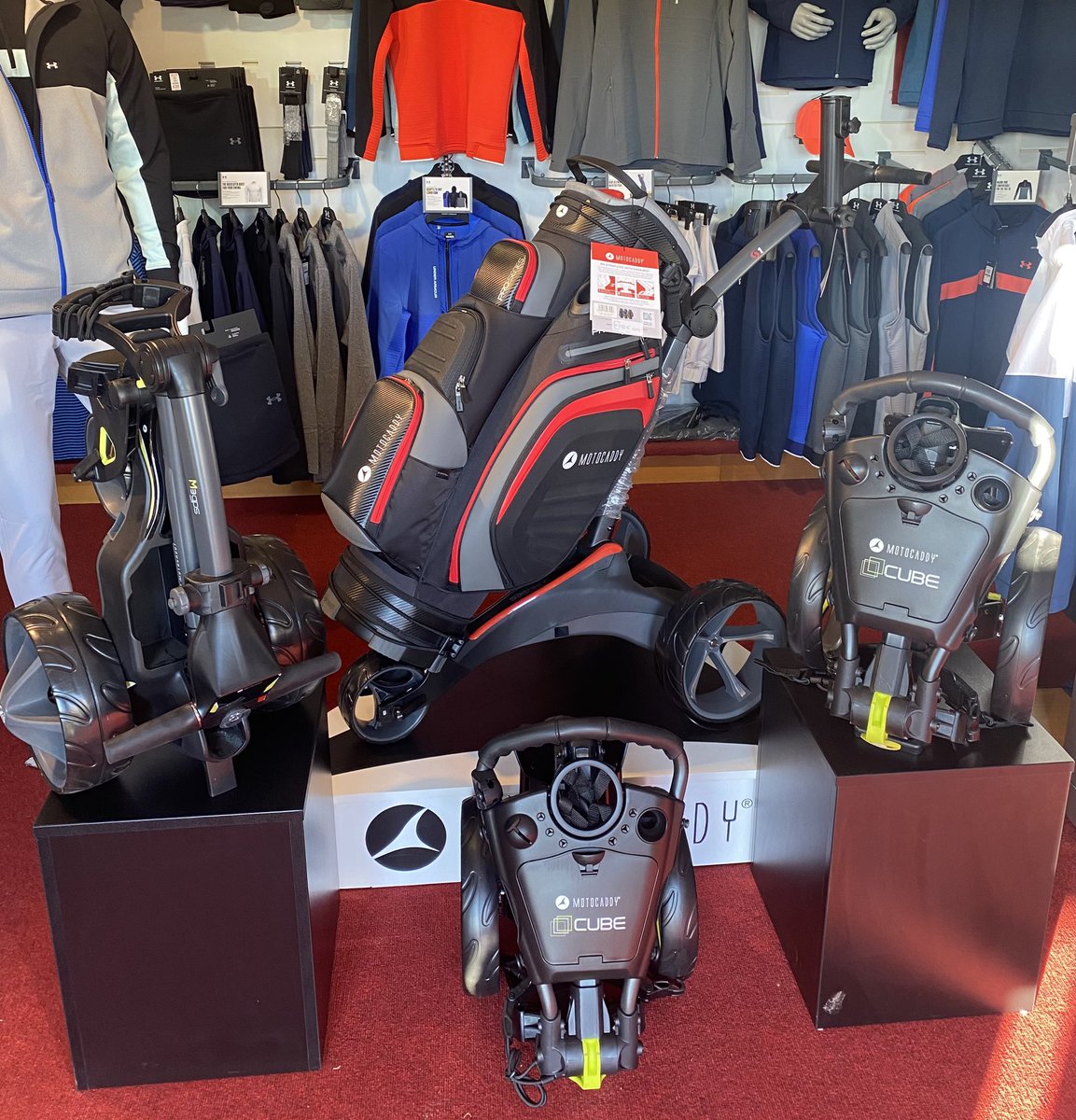Nowthengolf's tweet photo. New @MotocaddyGolf Arrivals just in time to fit in Santa’s Sleigh 🎅🏼 #Pricematched #tradeinandsave #golf #golfpro #motocaddy https://t.co/7fgTz87OXA