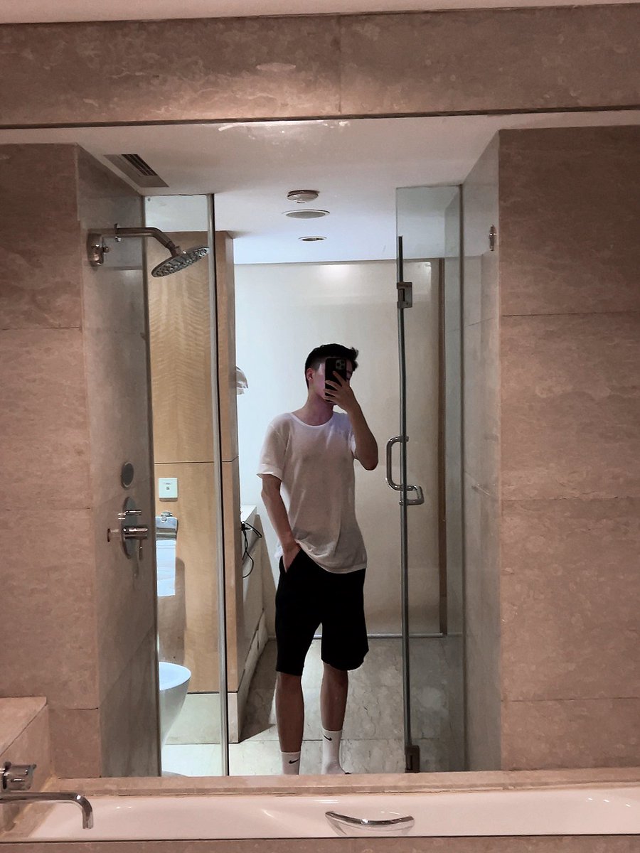 待业在家的日子平均一天可以打飞机3次😅