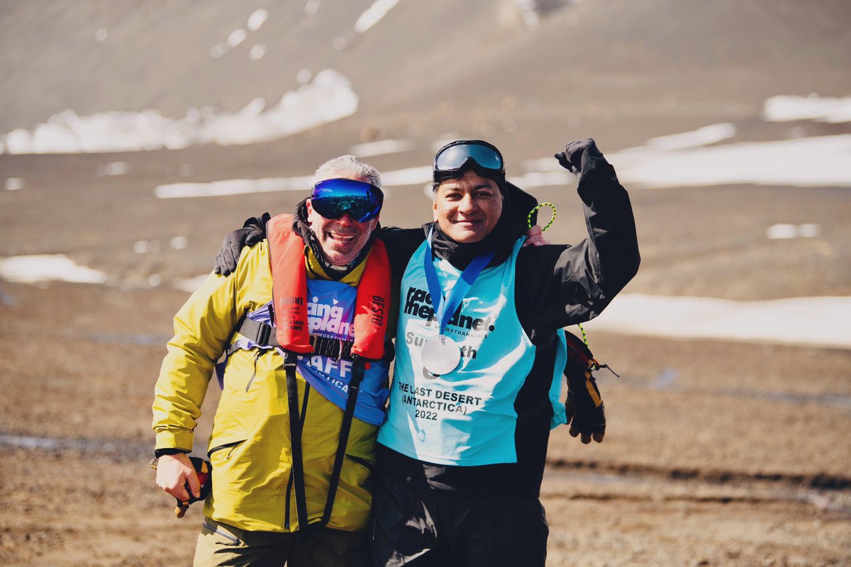 s_cidambi's tweet photo. Last week, I finished a multi day multi stage race organised by @racingtheplanet in the Antártica

I received a medal for my efforts

Seen here with me is Hernan, the course director. In the last pic are the medical team - Drs Adam and Julie

#Morethanarace https://t.co/jJLK5VrWb4