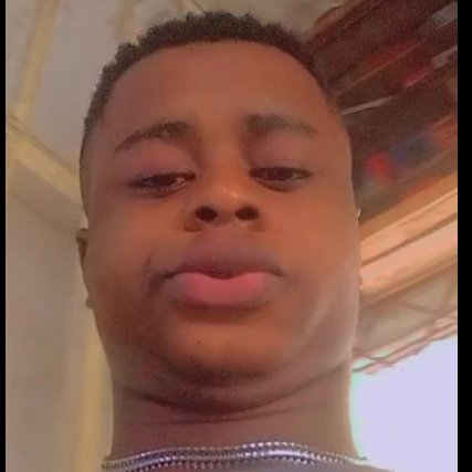 Dmlle2's tweet photo. #NewProfilePic https://t.co/XjrZqW5IXB