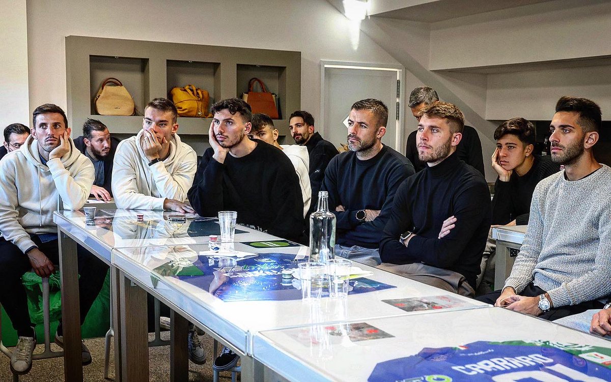 unionbrescia's tweet photo. 𝙄𝙉𝙏𝙀𝙂𝙍𝙄𝙏𝙔 𝙏𝙊𝙐𝙍⚽️

Oggi un appuntamento importante per i #LeonidelGarda con l’Integrity Tour organizzato da @LegaProOfficial e Sport Radar per per contrastare il fenomeno del match fixing 

#CapaciDiRuggire #LegaPro #IntegrityTour https://t.co/94lP7zKiej
