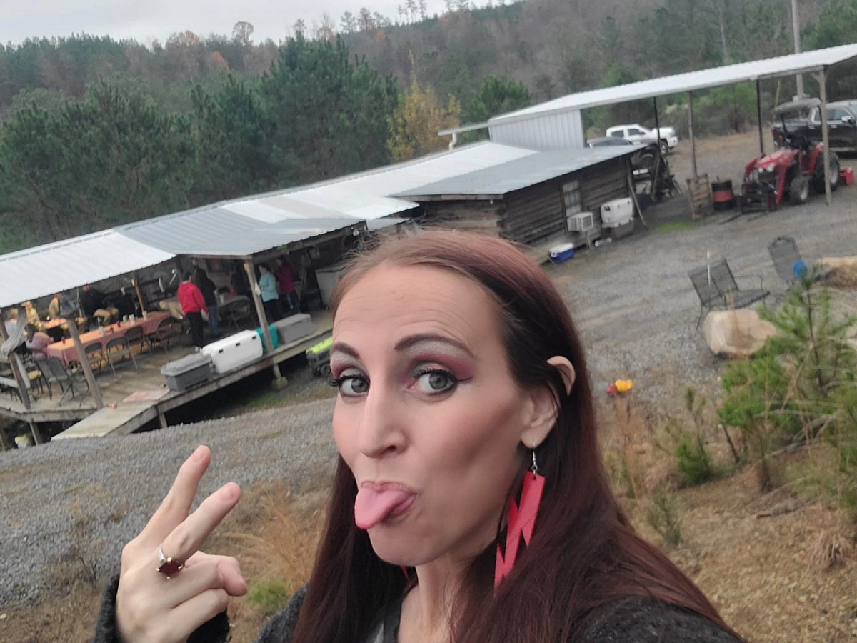 TheFlowolfmama's tweet photo. #my4thson #cabin life at my dad's land #200acrewoods #lovelife #Silas #neverletgo #Turkeyday #2022 #fun https://t.co/tYmYTO3qSH