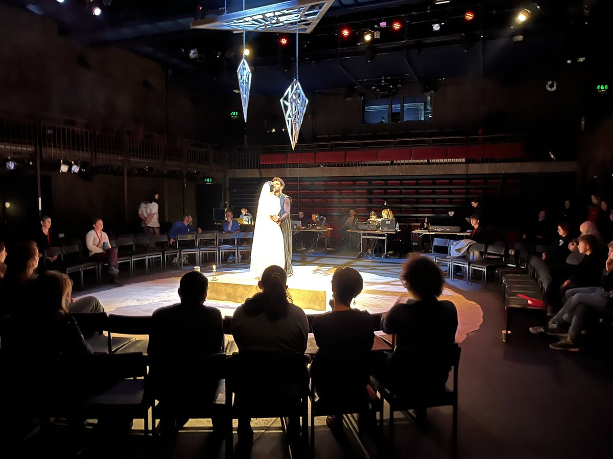 leighwol's tweet photo. What an incredible two days! Working with @TheRSC @RSC_Learning on #nextgenerationbackstage. I cannot speak highly enough of this programme. Brilliant professionals working with young people, inspiring them to do great things! Authentic, respectful and exceptional! https://t.co/2ZLPXf6SAn