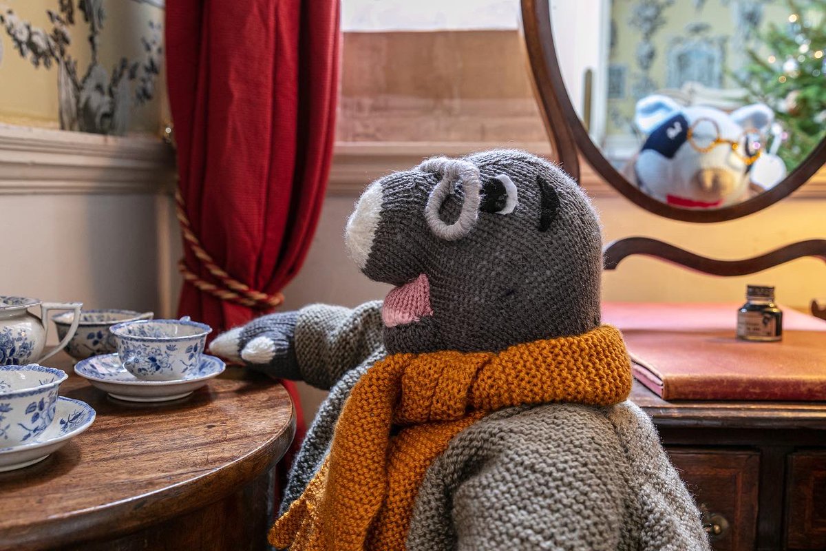 Christmas on the Riverbank ✨ Characters from Wind in the Willows have made themselves at home in the Hall for #Christmas. All hand-knitted by our wonderful team of volunteers. 

🎟️ doddingtonhall.com/christmas

#WildlifeWednesday #WilderWednesday #WilderDoddington